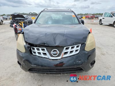 Piąte zdjęcie samochodu w środku: 2013 NISSAN ROGUE S VIN:JN8AS5MV5DW610503 - miniatura
