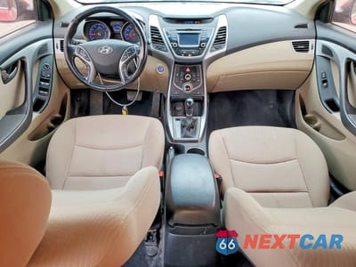 Zdjęcie 8 z 12 samochodu: 2016 HYUNDAI ELANTRA VALUE EDITION VIN:KMHDH4AE3GU547581 - miniatura