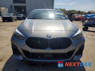 Piąte zdjęcie samochodu w środku: 2022 BMW M235XI VIN:WBA13AL08N7K94935 - miniatura