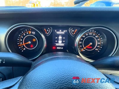 Zdjęcie 8 z 14 samochodu: 2021 JEEP GLADIATOR SPORT VIN:1C6HJTAG6ML531034 - miniatura