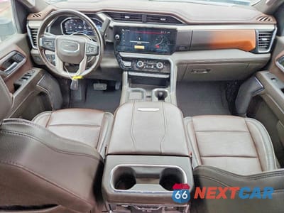 Zdjęcie 8 z 13 samochodu: 2024 GMC SIERRA K3500 DENALI VIN:1GT49WEY1RF262886 - miniatura
