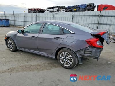 Drugie zdjęcie samochodu z przodu: 2018 HONDA CIVIC LX VIN:2HGFC2F58JH599373 - miniatura