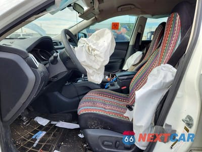 Zdjęcie 7 z 13 samochodu: 2016 NISSAN ROGUE SV VIN:KNMAT2MT4GP633713 - miniatura