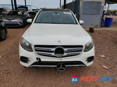 Piąte zdjęcie samochodu w środku: 2016 MERCEDES-BENZ GLC 300 VIN:WDC0G4JB9GF090091 - miniatura