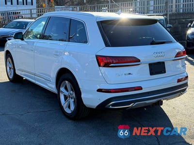 Drugie zdjęcie samochodu z przodu: 2021 AUDI Q7 PREMIUM VIN:WA1AXAF76MD015749 - miniatura