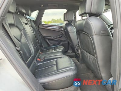 Zdjęcie 11 z 13 samochodu: 2015 PORSCHE MACAN S VIN:WP1AB2A55FLB41558 - miniatura