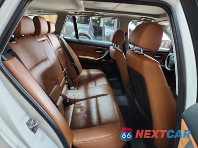 Zdjęcie 10 z 12 samochodu: 2012 BMW 328 XI VIN:WBAUU3C56CA543377 - miniatura