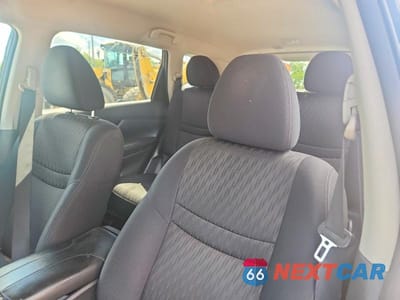 Zdjęcie 10 z 13 samochodu: 2017 NISSAN ROGUE SV VIN:5N1AT2MV1HC808151 - miniatura