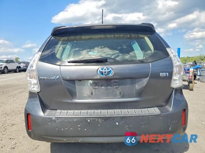 Zdjęcie 6 z 12 samochodu: 2014 TOYOTA PRIUS V TWO VIN:JTDZN3EU3E3320716 - miniatura