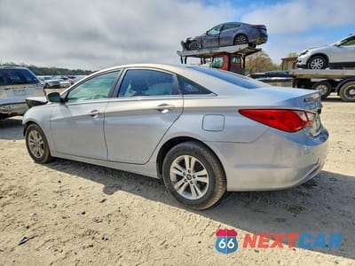 Drugie zdjęcie samochodu z przodu: 2013 HYUNDAI SONATA GLS VIN:5NPEB4AC9DH803950 - miniatura