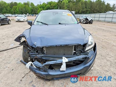 Piąte zdjęcie samochodu w środku: 2011 VOLVO XC60 3.2 VIN:YV4952DL1B2176861 - miniatura