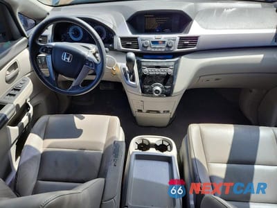 Zdjęcie 8 z 13 samochodu: 2013 HONDA ODYSSEY EXL VIN:5FNRL5H62DB060115 - miniatura