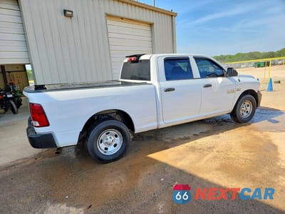 Trzecie zdjęcie samochodu z tyłu: 2018 RAM 1500 ST VIN:1C6RR7ST7JS288495 - miniatura