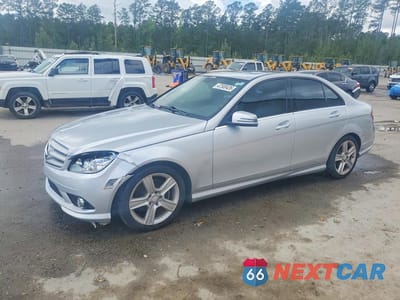 2010 MERCEDES-BENZ C 300 WDDGF5EB0AR097935 - główne zdjęcie licytacji z USA - miniatura