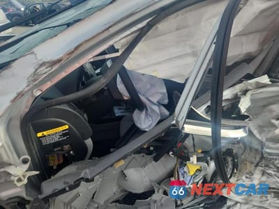 Zdjęcie 7 z 13 samochodu: 2010 HYUNDAI ELANTRA GLS VIN:KMHDU4AD8AU950059 - miniatura