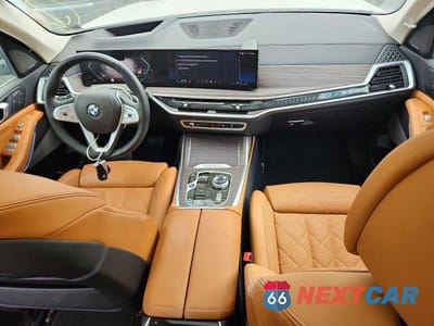 Zdjęcie 8 z 13 samochodu: 2024 BMW X7 XDRIVE40I VIN:5UX23EM07R9S95628 - miniatura