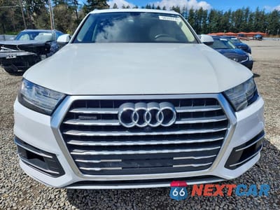 Piąte zdjęcie samochodu w środku: 2018 AUDI Q7 PREMIUM PLUS VIN:WA1LAAF74JD034497 - miniatura