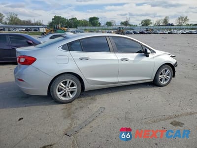 Trzecie zdjęcie samochodu z tyłu: 2016 CHEVROLET CRUZE LT VIN:1G1BE5SM7G7275415 - miniatura