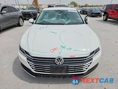 Piąte zdjęcie samochodu w środku: 2019 VOLKSWAGEN ARTEON SE VIN:WVWBR7AN0KE000670 - miniatura