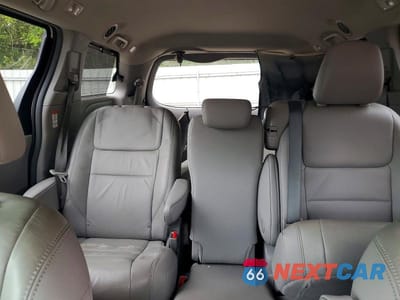 Zdjęcie 10 z 14 samochodu: 2019 TOYOTA SIENNA XLE 8-PASSENGER VIN:5TDYZ3DC8KS982648 - miniatura