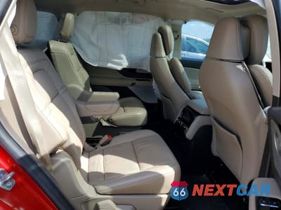 Zdjęcie 10 z 12 samochodu: 2020 LINCOLN AVIATOR RESERVE VIN:5LM5J7XC7LGL09111 - miniatura