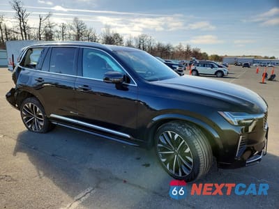 Czwarte zdjęcie samochodu z boku: 2025 VOLVO XC90 PLUS VIN:YV4062PB5S1363230 - miniatura