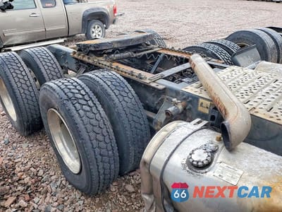Zdjęcie 6 z 10 samochodu: 2016 MACK 600 CXU600 VIN:1M1AW21YXGM010847 - miniatura