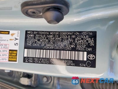 Zdjęcie 12 z 12 samochodu: 2016 TOYOTA PRIUS THREE VIN:JTDKARFU4G3510283 - miniatura