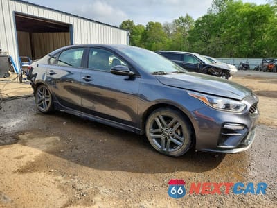 Czwarte zdjęcie samochodu z boku: 2021 KIA FORTE GT-LINE VIN:3KPF34AD7ME357683 - miniatura