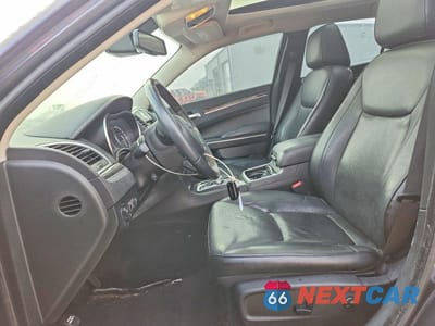 Zdjęcie 7 z 12 samochodu: 2018 CHRYSLER 300 LIMITED VIN:2C3CCAKG1JH296569 - miniatura