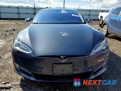 Piąte zdjęcie samochodu w środku: 2017 TESLA MODEL S VIN:5YJSA1E2XHF190621 - miniatura