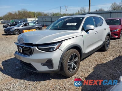2025 VOLVO XC40 CORE YV4L12UJ2S2470060 - główne zdjęcie licytacji z USA - miniatura