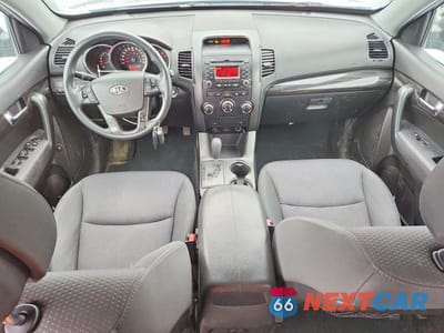 Zdjęcie 8 z 13 samochodu: 2011 KIA SORENTO LX VIN:5XYKTDA22BG069115 - miniatura