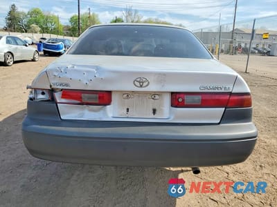 Zdjęcie 6 z 12 samochodu: 1997 TOYOTA CAMRY LE VIN:4T1BG22K2VU016209 - miniatura