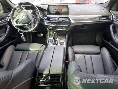 Zdjęcie 8 z 12 samochodu: 2019 BMW 530E VIN:WBAJA9C52KB399446 - miniatura