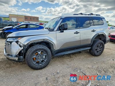 2024 LEXUS GX 550 OVERTRAIL+ JTJTBCDX3R5021809 - główne zdjęcie licytacji z USA - miniatura