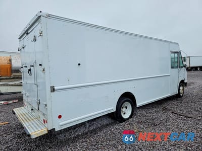 Trzecie zdjęcie samochodu z tyłu: 2015 FORD F59 DELIVERY TRUCK VIN:1F65F5KY6F0A00097 - miniatura