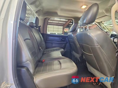 Zdjęcie 10 z 12 samochodu: 2013 RAM 3500 ST VIN:3C63R2GL6DG522333 - miniatura