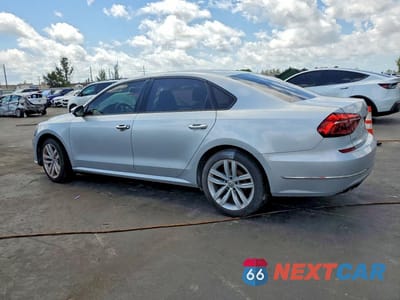 Drugie zdjęcie samochodu z przodu: 2018 VOLKSWAGEN PASSAT S VIN:1VWAA7A32JC023716 - miniatura