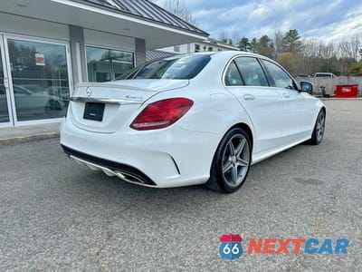 Czwarte zdjęcie samochodu z boku: 2016 MERCEDES-BENZ C 300 4MATIC VIN:55SWF4KB7GU116174 - miniatura