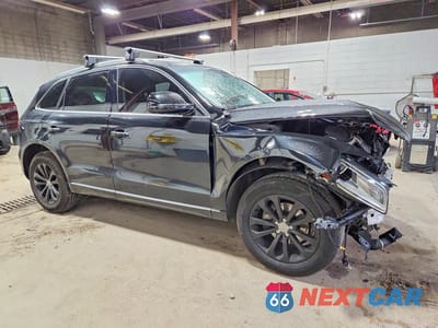 Czwarte zdjęcie samochodu z boku: 2016 AUDI Q5 PREMIUM PLUS VIN:WA1L2AFP2GA074701 - miniatura