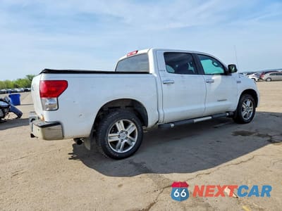 Trzecie zdjęcie samochodu z tyłu: 2008 TOYOTA TUNDRA CREWMAX LIMITED VIN:5TBDV58138S493803 - miniatura