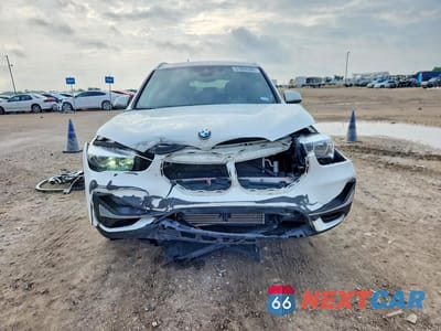 Piąte zdjęcie samochodu w środku: 2022 BMW X1 SDRIVE28I VIN:WBXJG7C08N5U61285 - miniatura