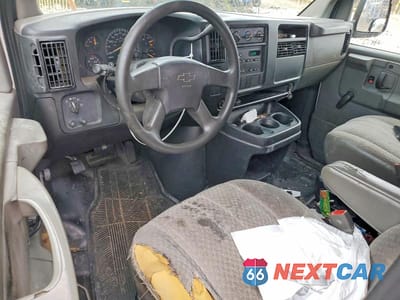 Zdjęcie 8 z 13 samochodu: 2005 CHEVROLET EXPRESS 2500 DELIVERY VAN VIN:1GCGG25V451106320 - miniatura