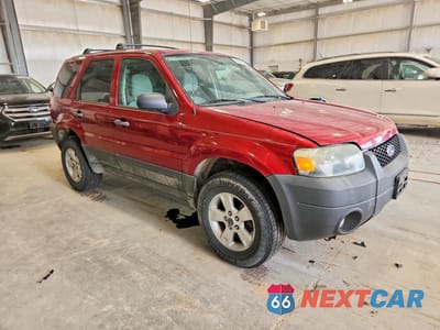 Czwarte zdjęcie samochodu z boku: 2007 FORD ESCAPE XLT VIN:1FMCU03177KA13389 - miniatura