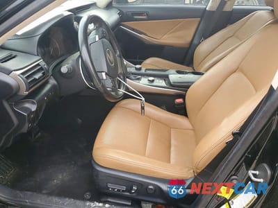 Zdjęcie 7 z 12 samochodu: 2018 LEXUS IS 300 BASE VIN:JTHBA1D26J5067597 - miniatura