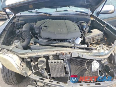 Zdjęcie 11 z 12 samochodu: 2005 TOYOTA TUNDRA SR5 VIN:5TBRU34165S453598 - miniatura