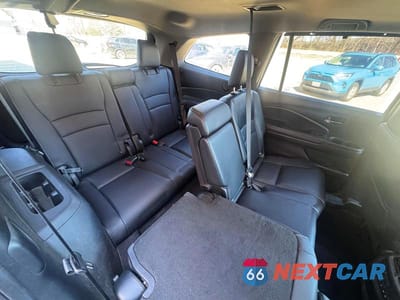 Zdjęcie 6 z 11 samochodu: 2021 HONDA PILOT SE VIN:5FNYF6H24MB096457 - miniatura