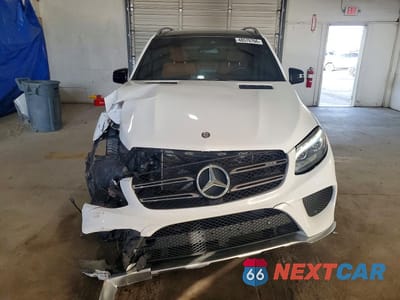 Piąte zdjęcie samochodu w środku: 2017 MERCEDES-BENZ GLE 43 AMG VIN:4JGDA6EB9HA932162 - miniatura
