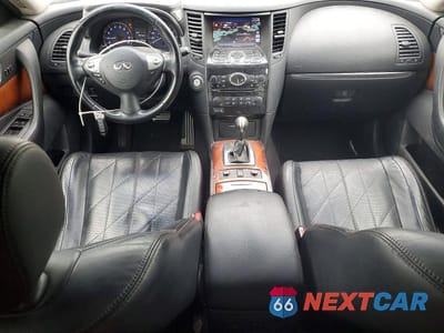 Zdjęcie 8 z 12 samochodu: 2016 INFINITI QX70 BASE VIN:JN8CS1MW4GM751864 - miniatura
